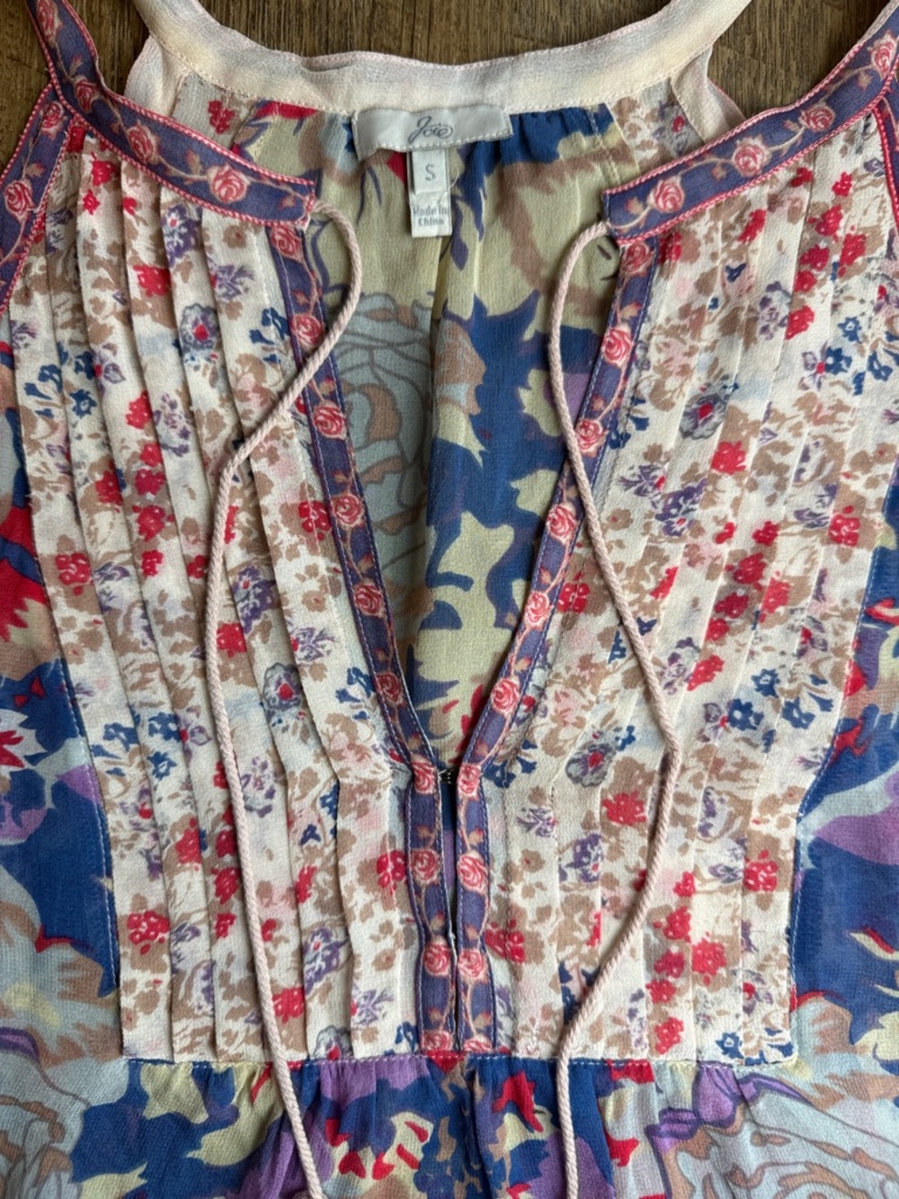 Joie Women's Floral Silk Tie-Neck Tank Red White Blue Multi Size Small - Picture 5 of 13